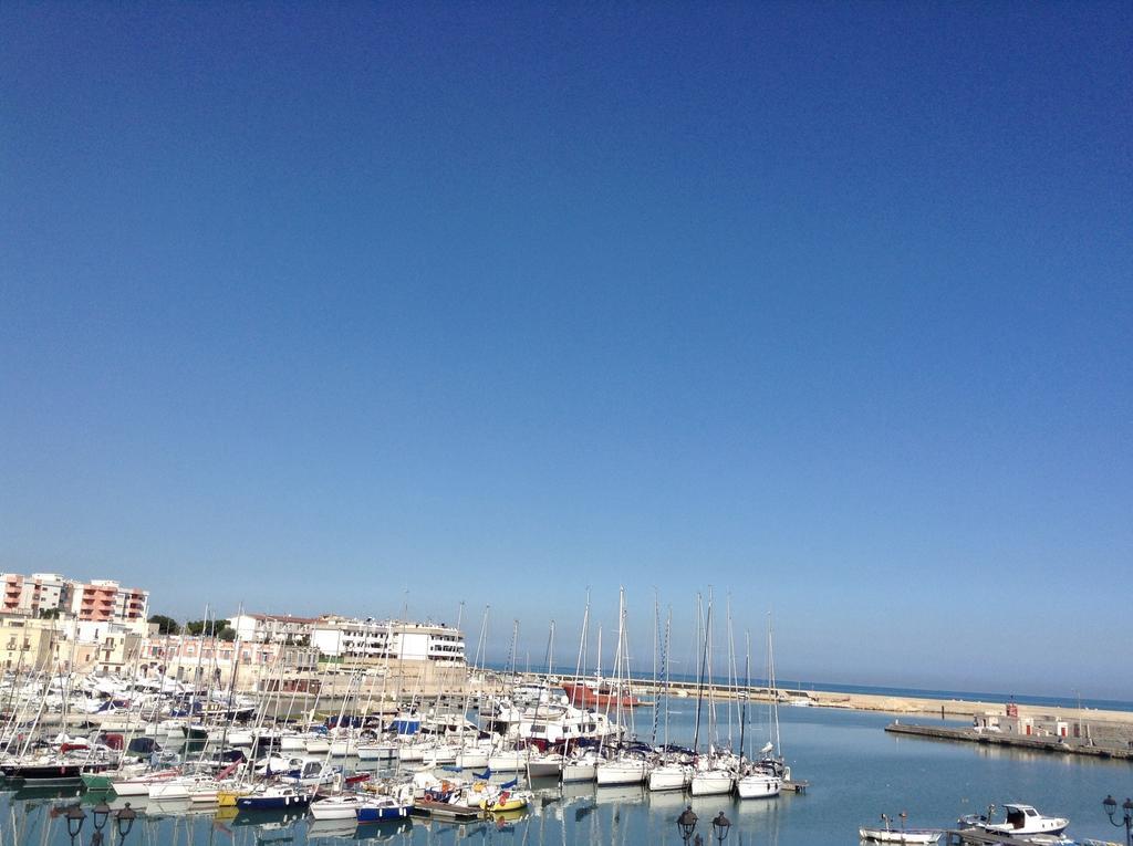 B&B Al Porto Bisceglie Buitenkant foto
